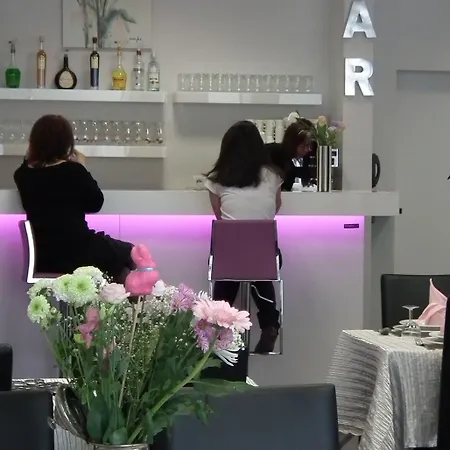 Hotel Des Pays Bas 3*