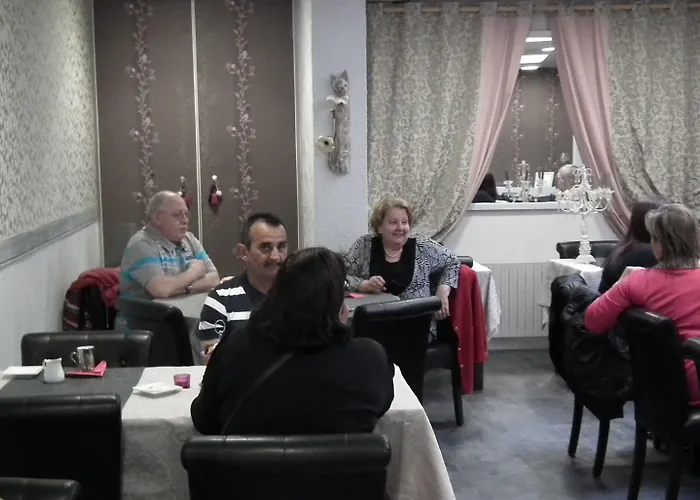 Des Pays Bas Λούρδη