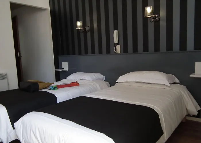 Des Pays Bas Hotel 3*