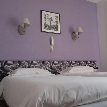 Hotell Des Pays Bas Lourdes