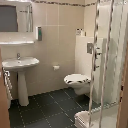 Hotel Des Pays Bas 3*